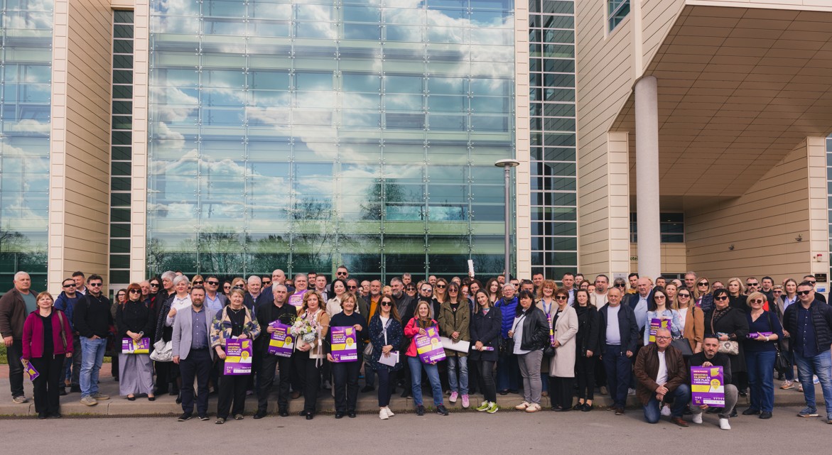 Sindikati u Osijeku održali pripremni skup pred travanjski prosvjed: Blagostanje o kojem premijer priča građani nažalost ne vide